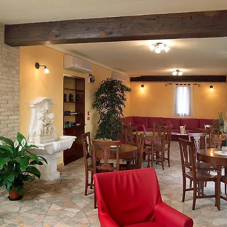 Del Rio Srl - Ristorante E Azienda Agricola Hotel