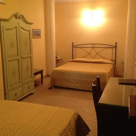 Del Rio Srl - Ristorante E Azienda Agricola 3*