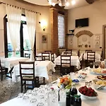 Ξενοδοχείο Del Rio Srl - Ristorante E Azienda Agricola 3*