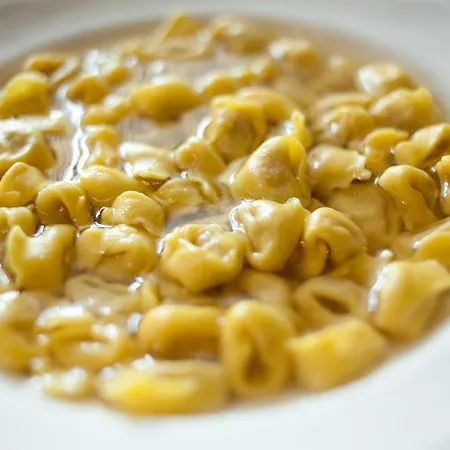 Del Rio Srl - Ristorante E Azienda Agricola 3*