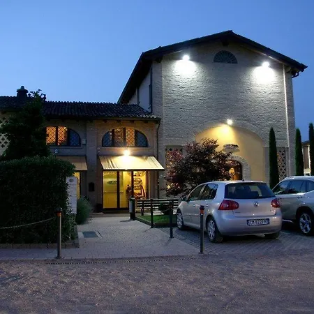 Del Rio Srl - Ristorante E Azienda Agricola ホテル