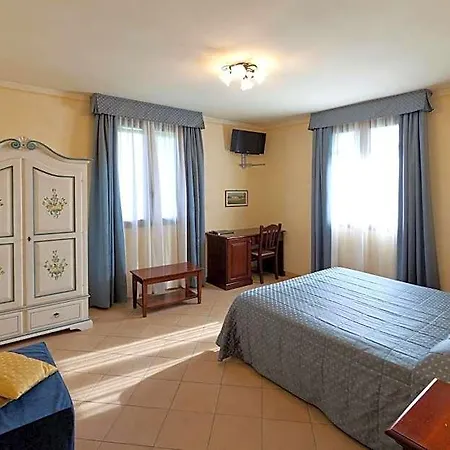 Del Rio Srl - Ristorante E Azienda Agricola 3*