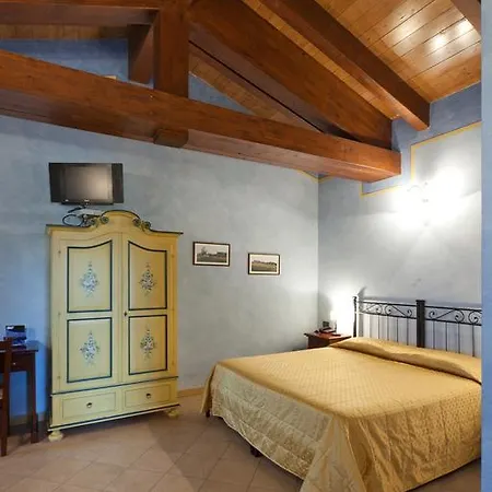 ホテル Del Rio Srl - Ristorante E Azienda Agricola 3*