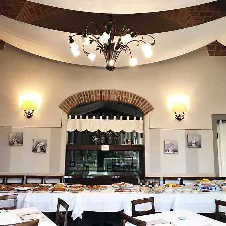 Del Rio Srl - Ristorante E Azienda Agricola فندق
