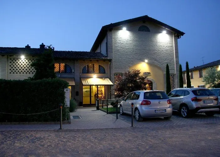 Del Rio Srl - Ristorante E Azienda Agricola Hotel