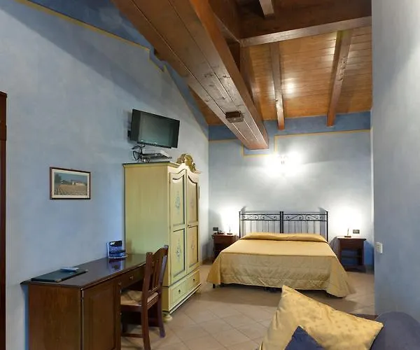 Hotel Del Rio Srl - Ristorante E Azienda Agricola 3*