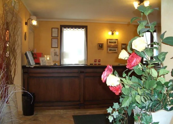 Del Rio Srl - Ristorante E Azienda Agricola Hotel 3*